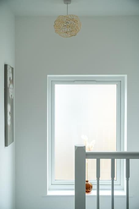 Lux 3Bed Near Wembley With Parking By Oceana Group - Sleeps 8 Lägenhet Harrow Exteriör bild