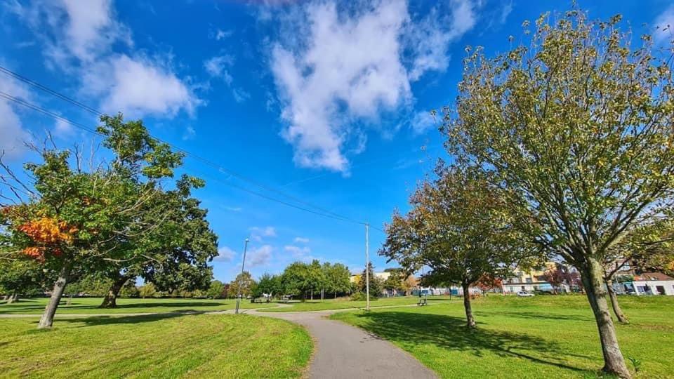 Lux 3Bed Near Wembley With Parking By Oceana Group - Sleeps 8 Lägenhet Harrow Exteriör bild