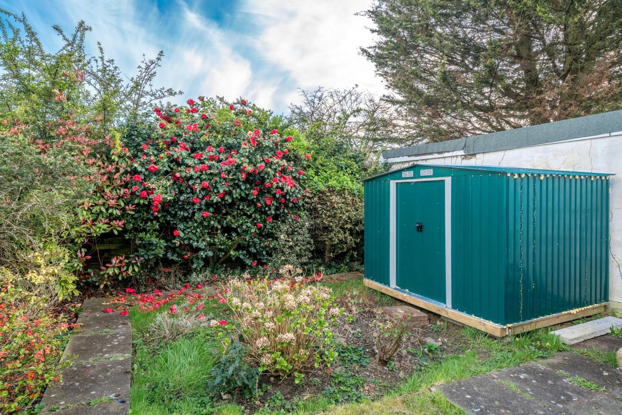 Lux 3Bed Near Wembley With Parking By Oceana Group - Sleeps 8 Lägenhet Harrow Exteriör bild
