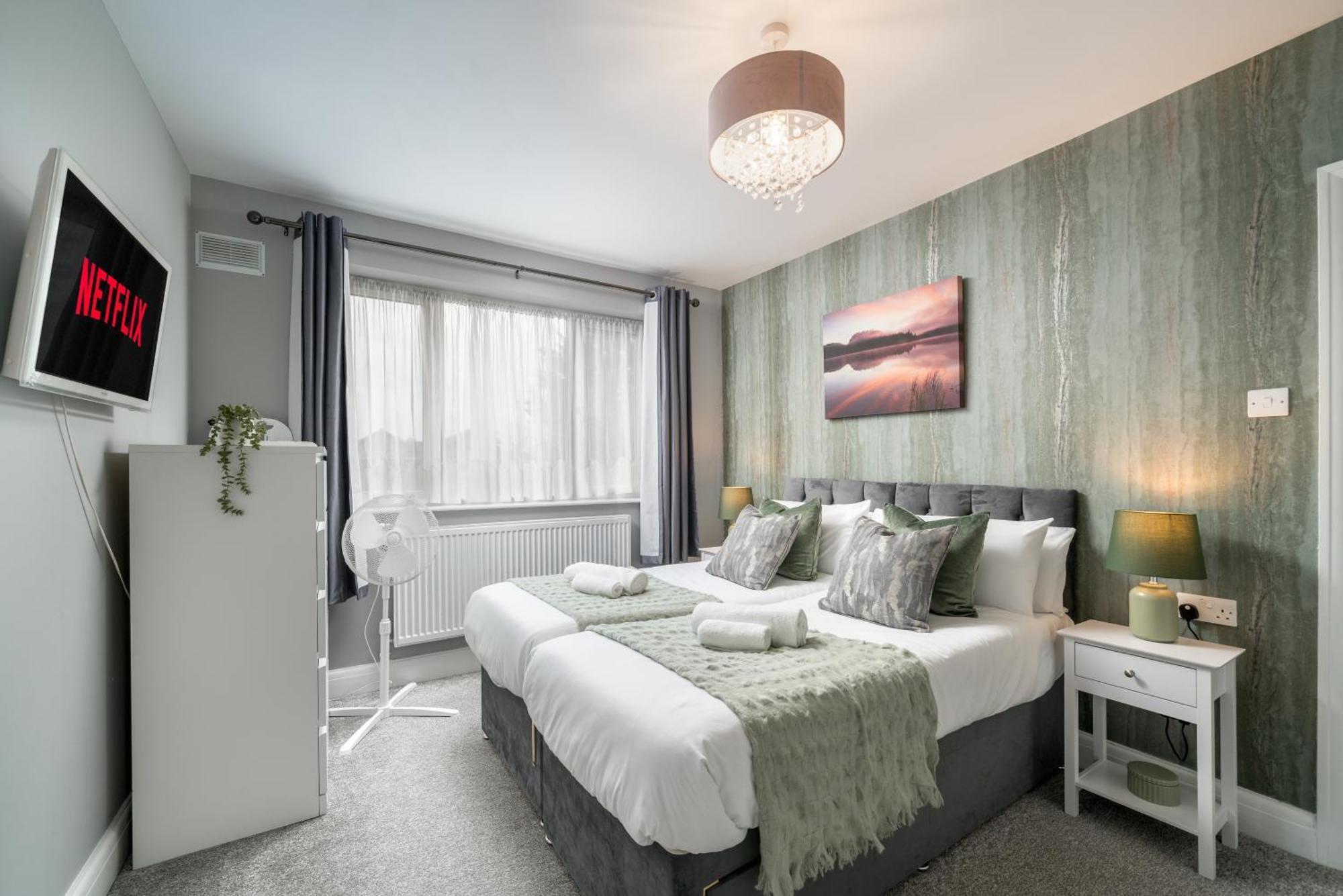 Lux 3Bed Near Wembley With Parking By Oceana Group - Sleeps 8 Lägenhet Harrow Exteriör bild
