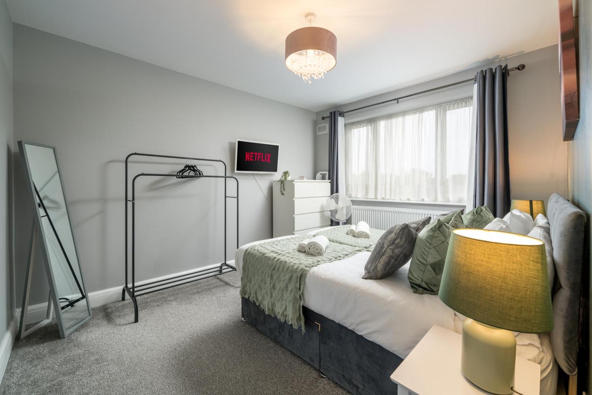 Lux 3Bed Near Wembley With Parking By Oceana Group - Sleeps 8 Lägenhet Harrow Exteriör bild